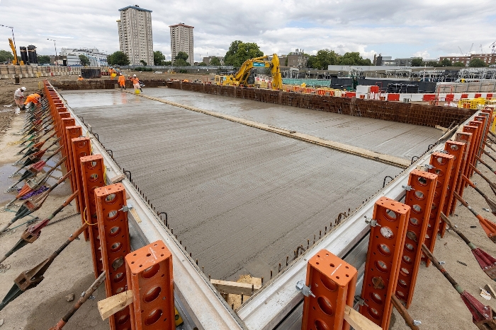 051_hs2_euston_concrete_sept_22-copy small.jpg